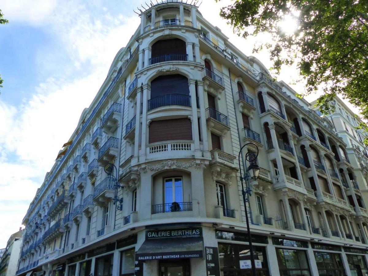 Appartement Elegant Et Confortable Au Coeur De Vichy, Pres De L'Opera Et Des Parcs Napoleon III - Fr-1-489-303 المظهر الخارجي الصورة
